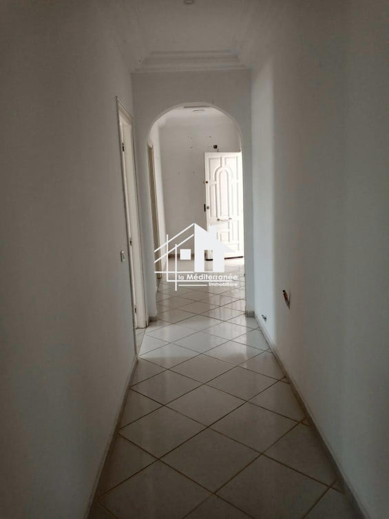 A louer étage de villa S+2 à khaznadar Cité des Sous-Officiers