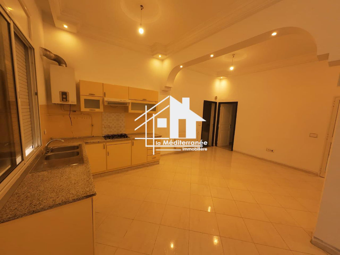 A louer étage de villa RDC s+3 a Bardo