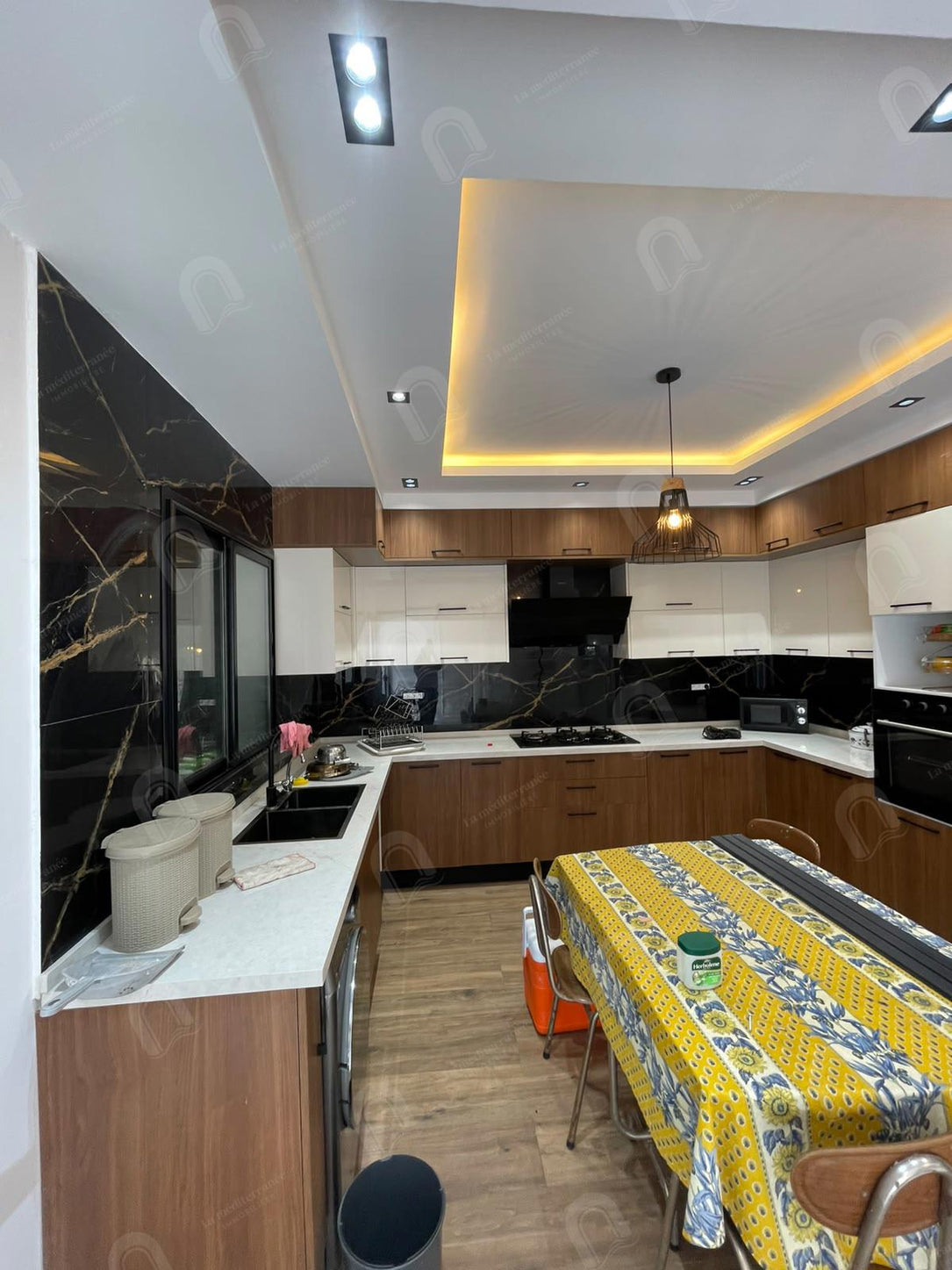A louer un étage de villa S+3 meublé