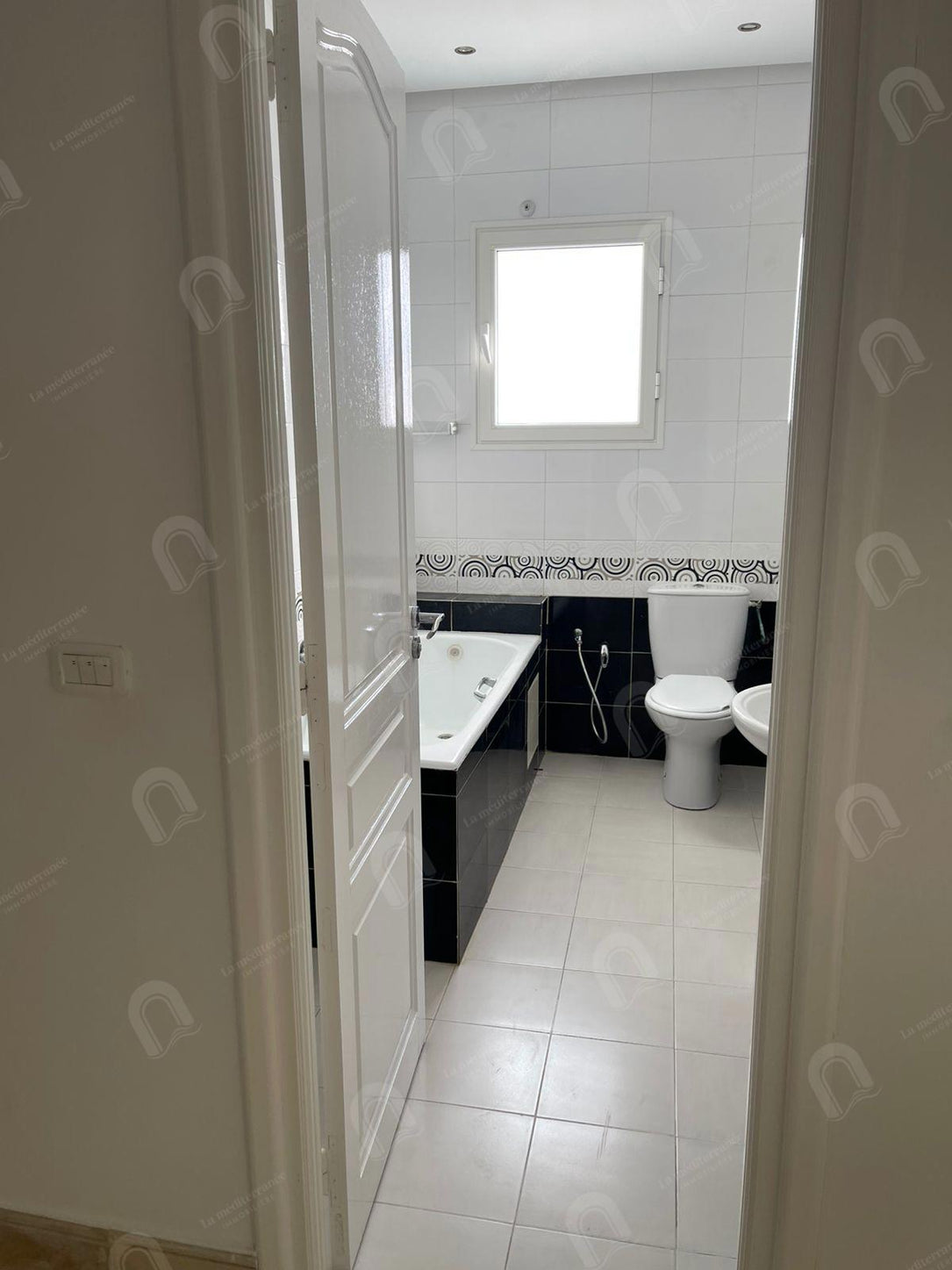 A louer  Etage de villa  à jardin d'el menzah 2