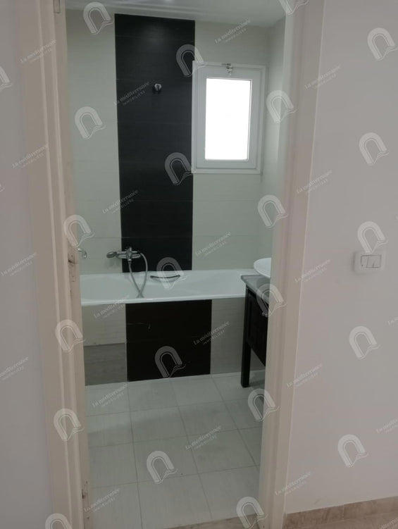 à vendre un appartement s+2 aux jardins d'el menzah 2