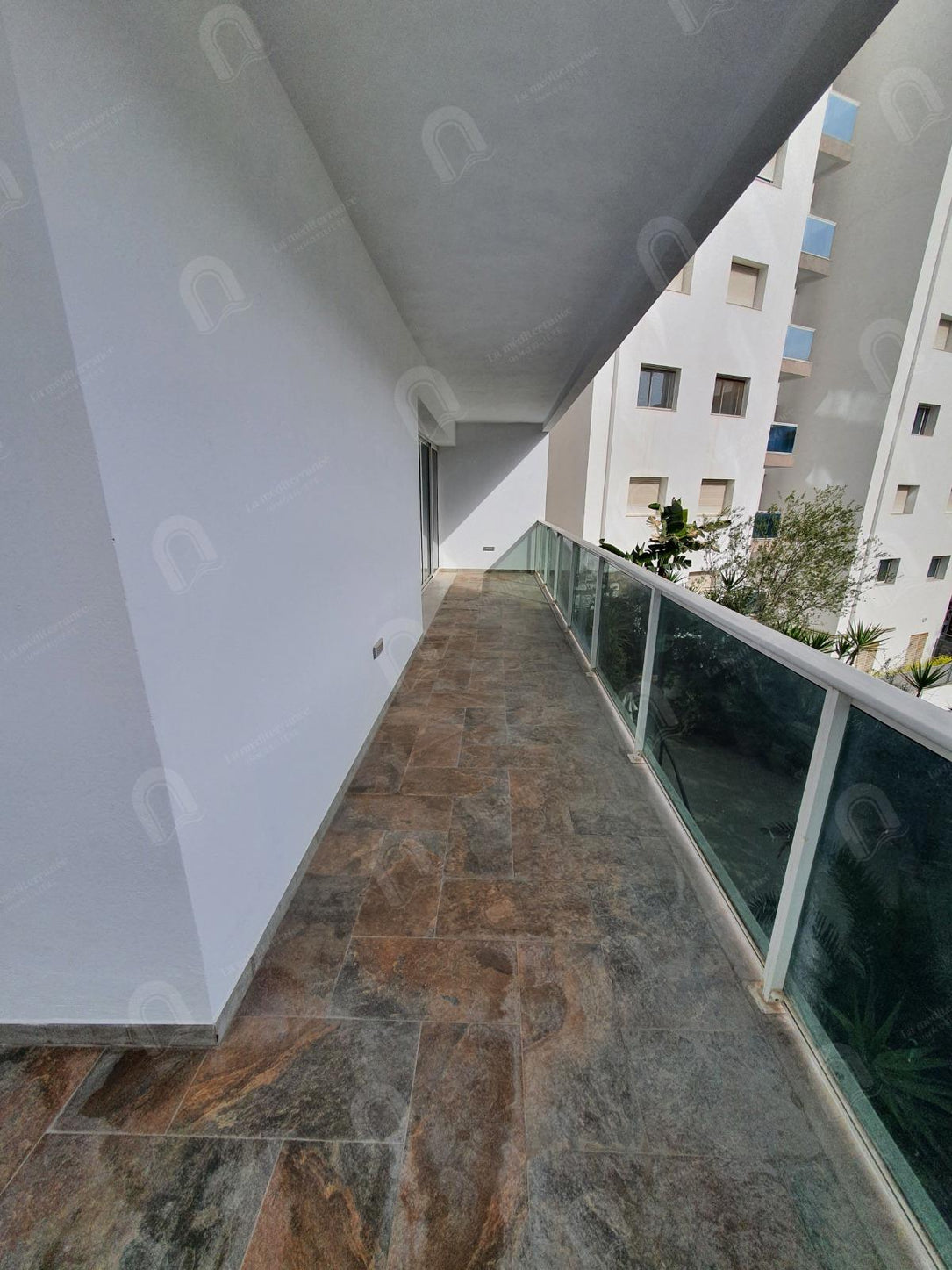 Appartement S+3 aux les berges du lac 2