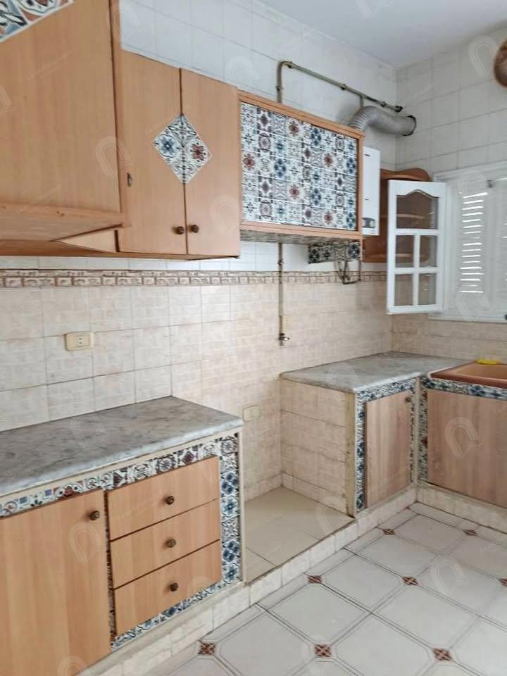 A louer un étage de villa S+2 indépendant  au bardo cité fatouma
