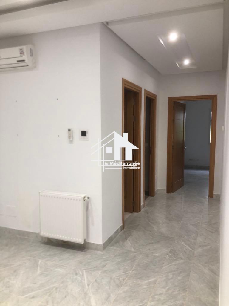a louer un appartement s+1 a jardin d el manzah2