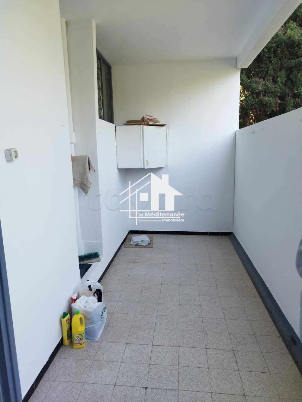 A louer  appartement S+3 à la cité Mahrajene