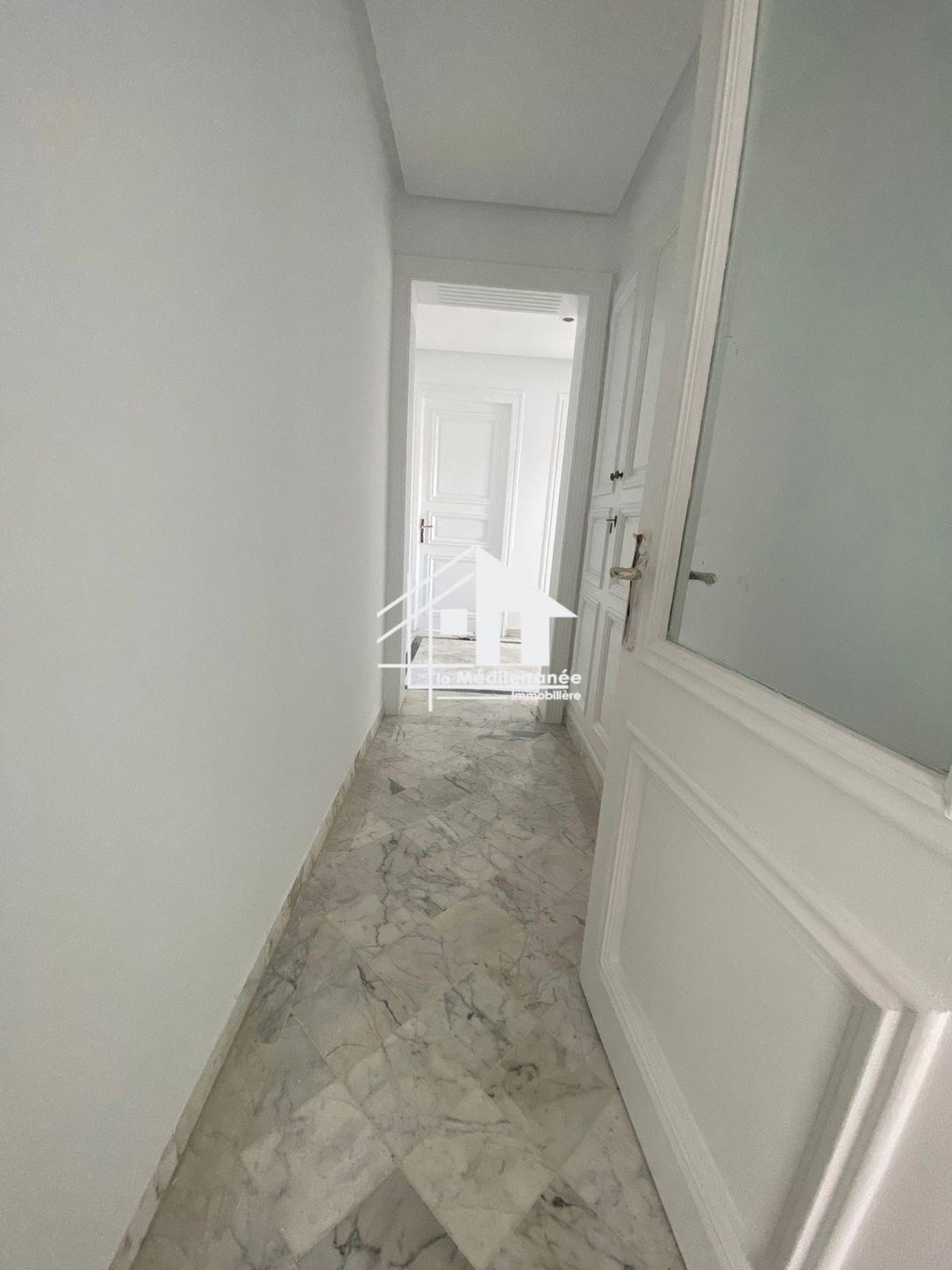 A louer appartement S+3 à Ennassr