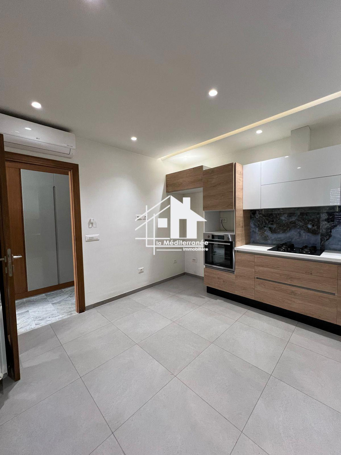 A louer appartement S+3 au Bardo