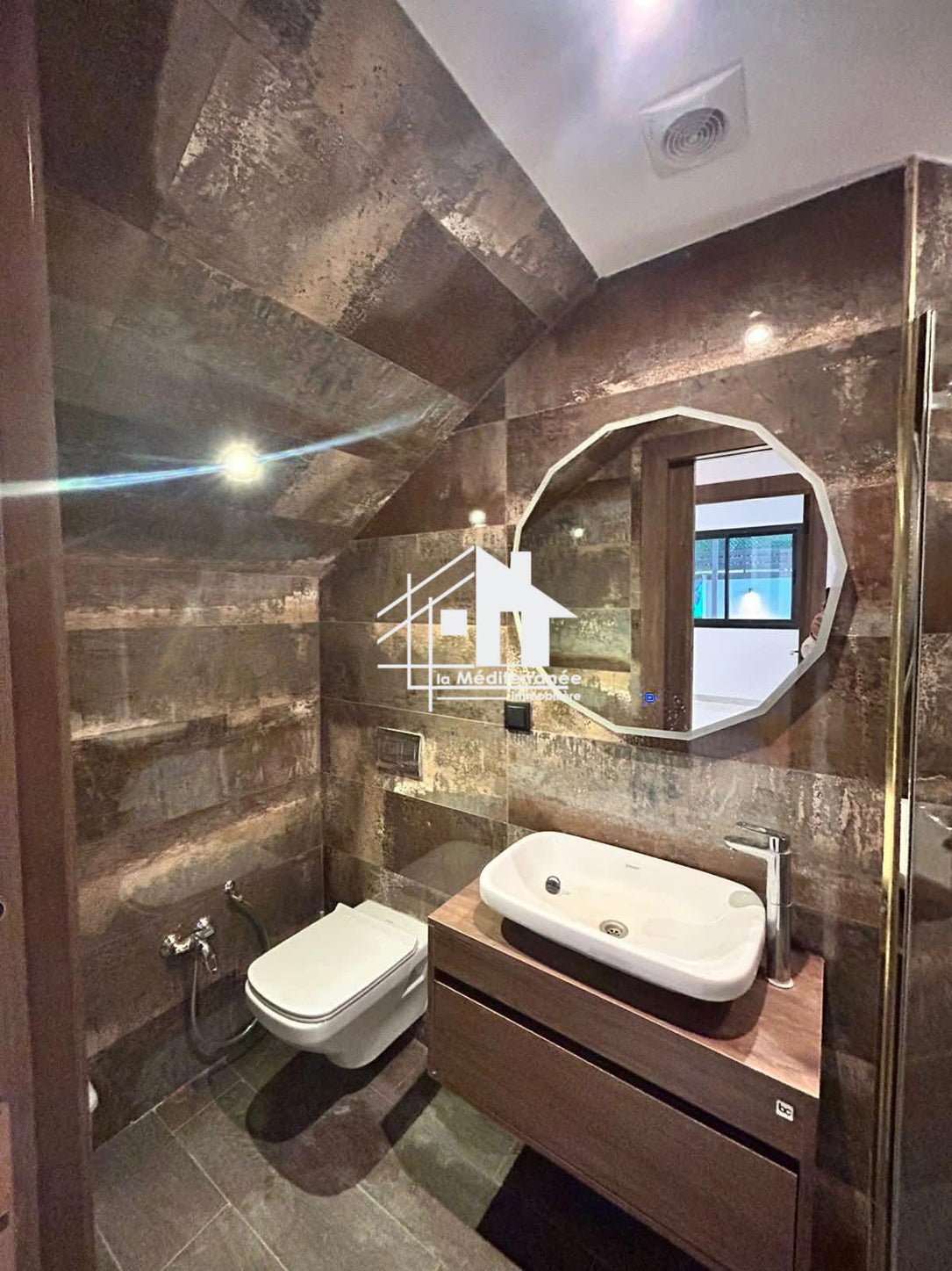 A louer un duplex S+4 a Ain Zaghouan Nord