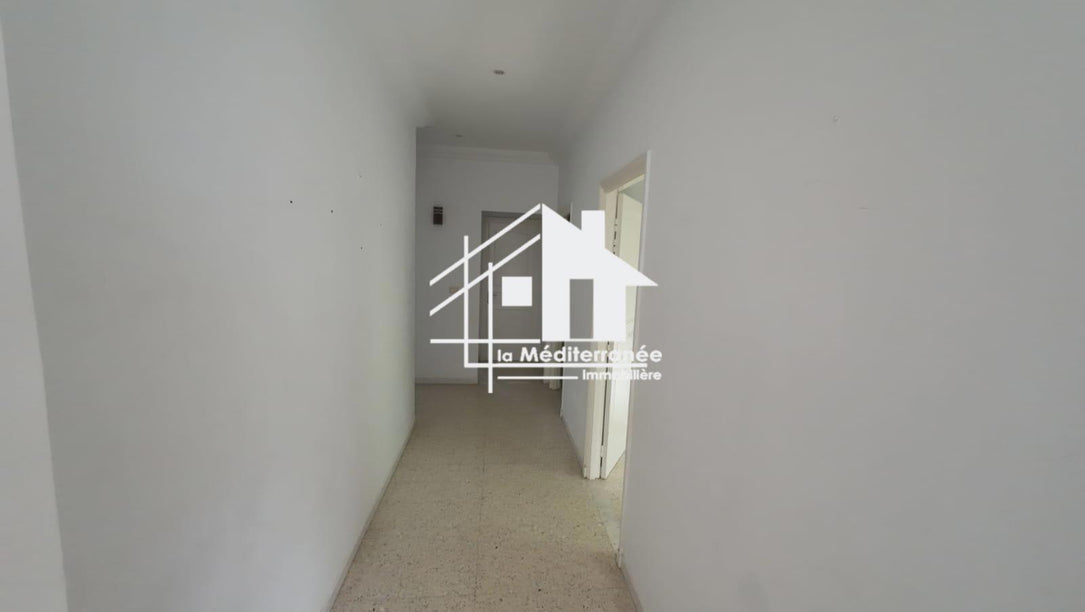 A louer étage de villa S+3 au bardo