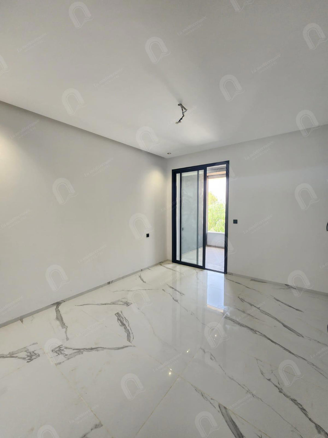 A vendre S1 Direct promoteur à la soukra