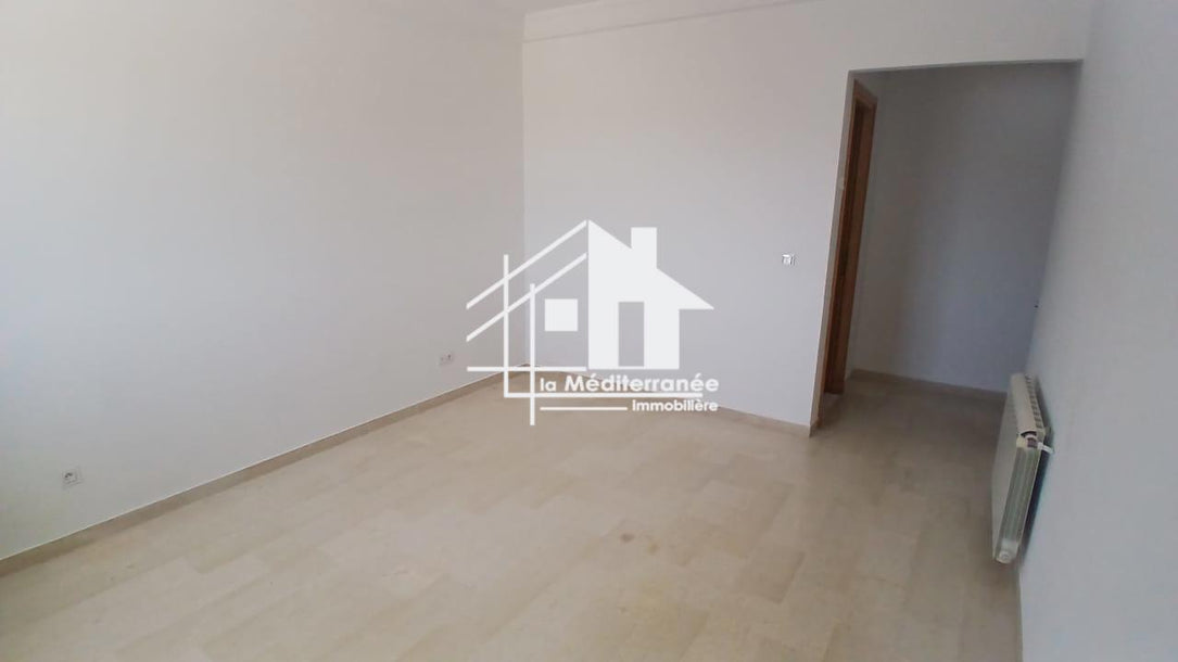 Un appartement S+3 à Jardin de Carthage
