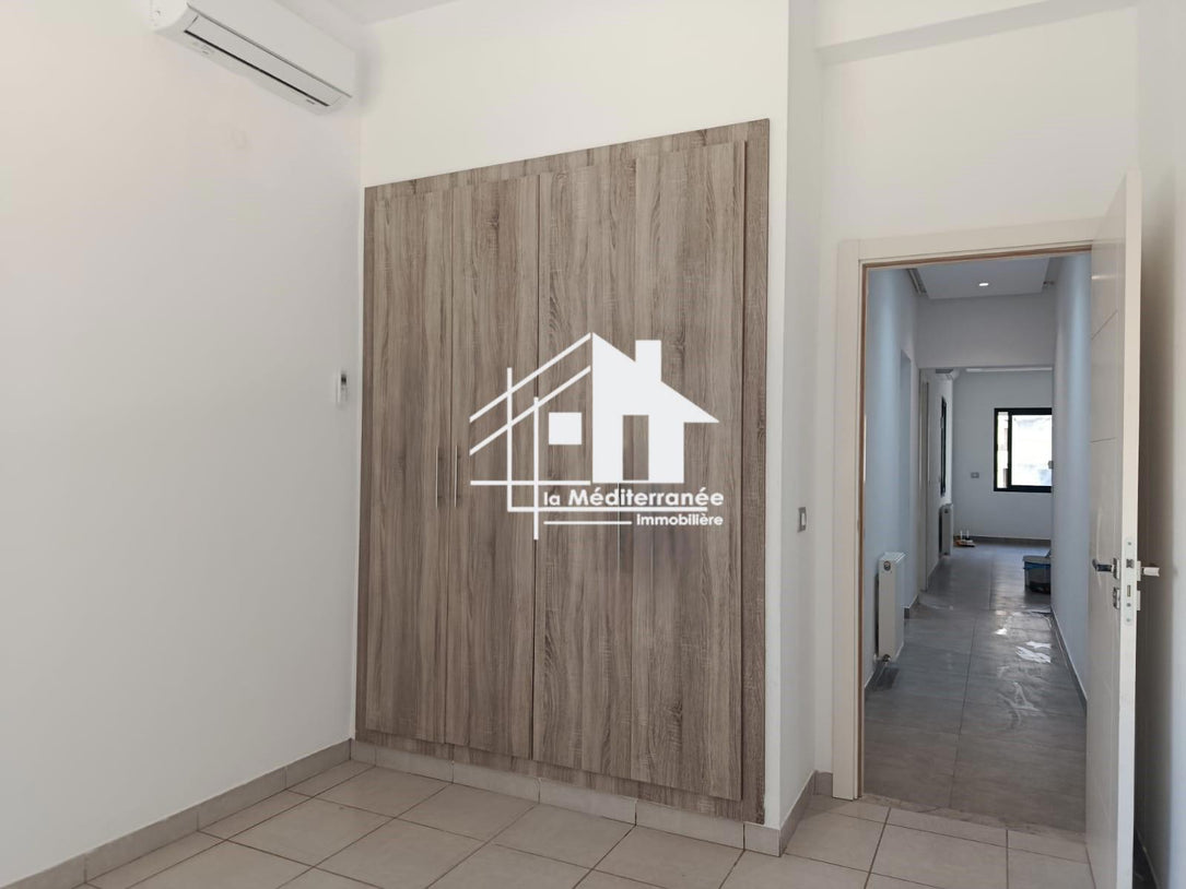 Appartement S+4 aux jardins de carthage