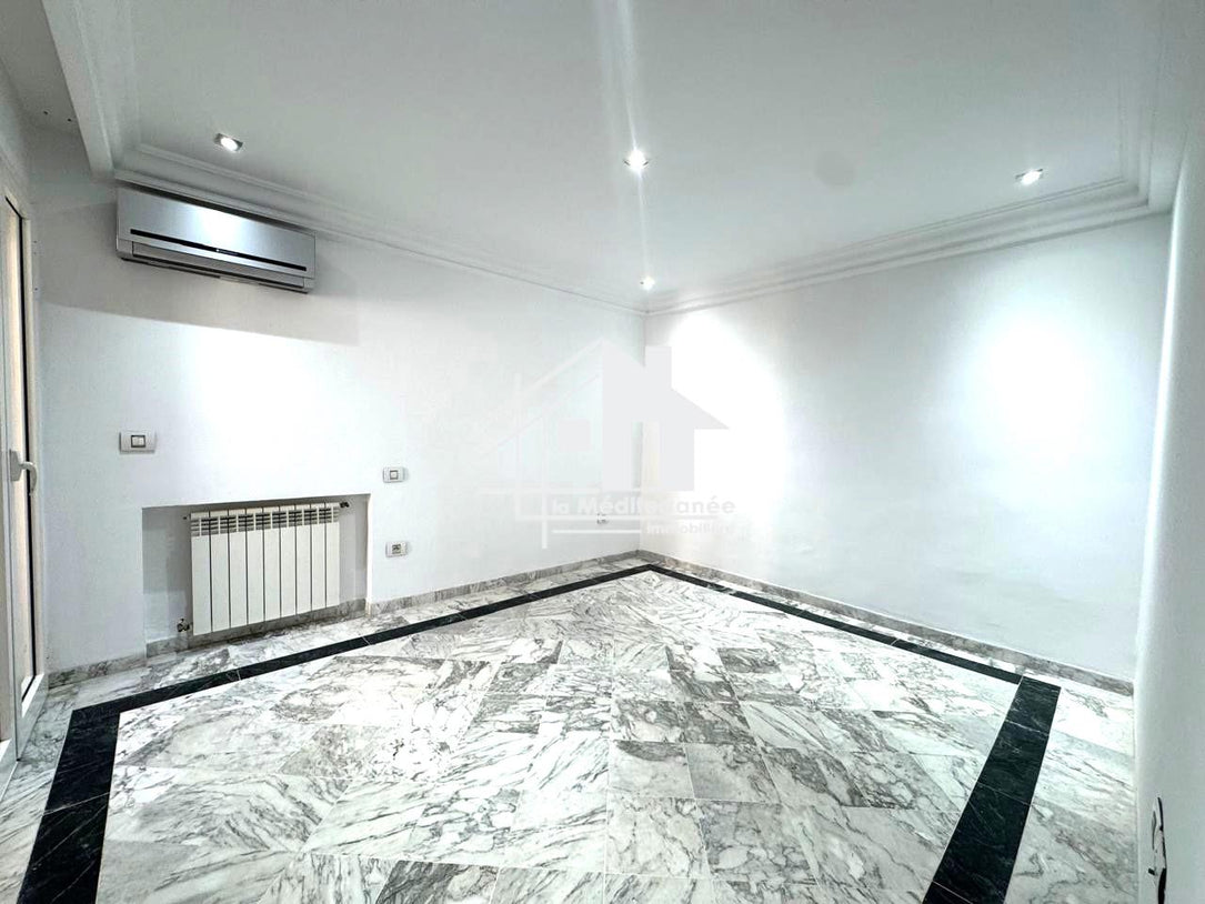 Appartement S+2 à Ain Zaghouan Nord