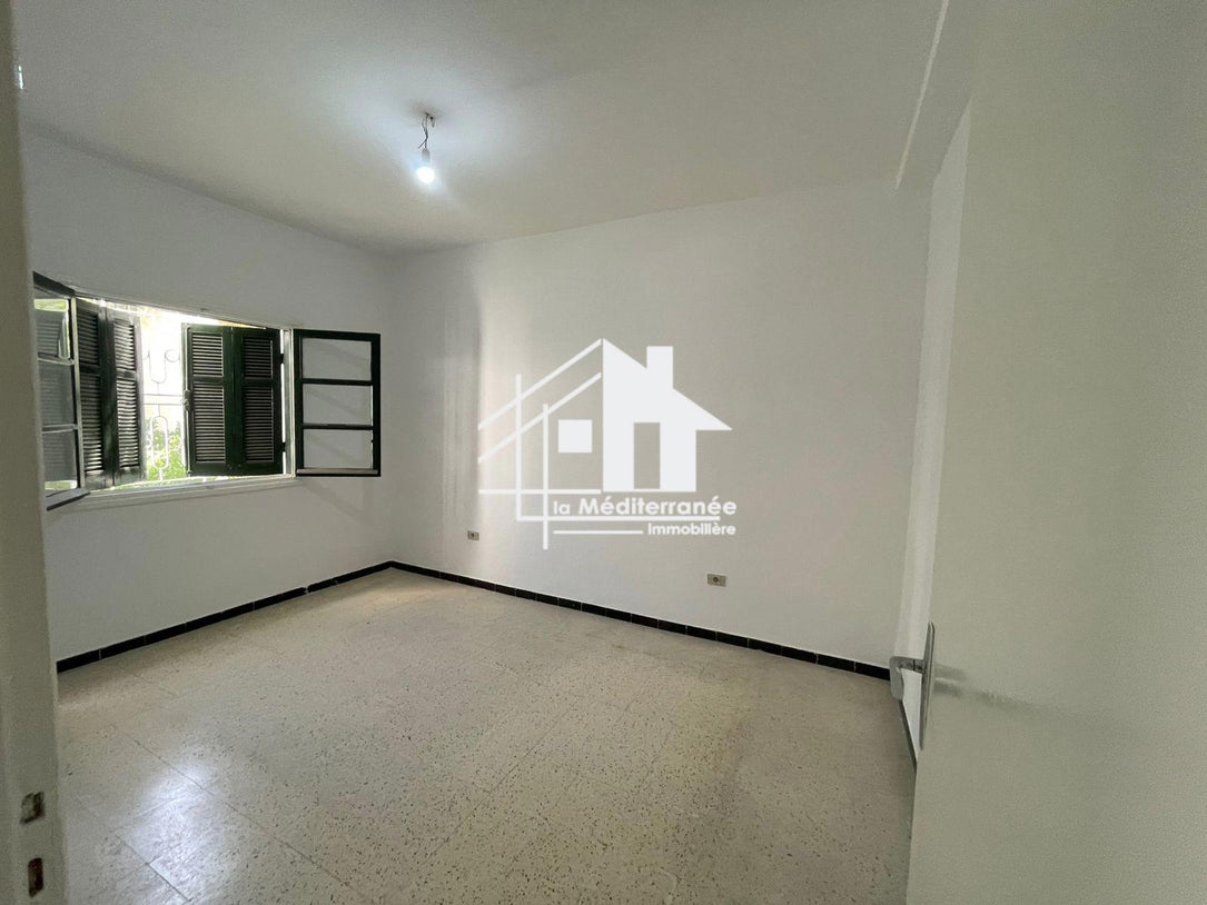 À Vendre – Appartement s+3 en RDC