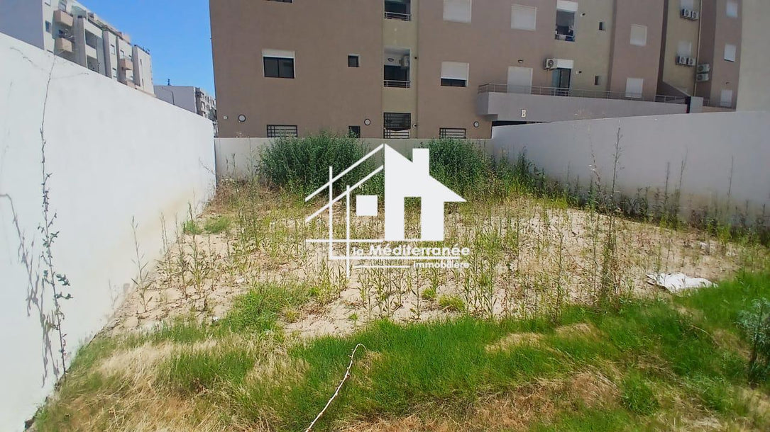 A louer s2 neuf avec jardin