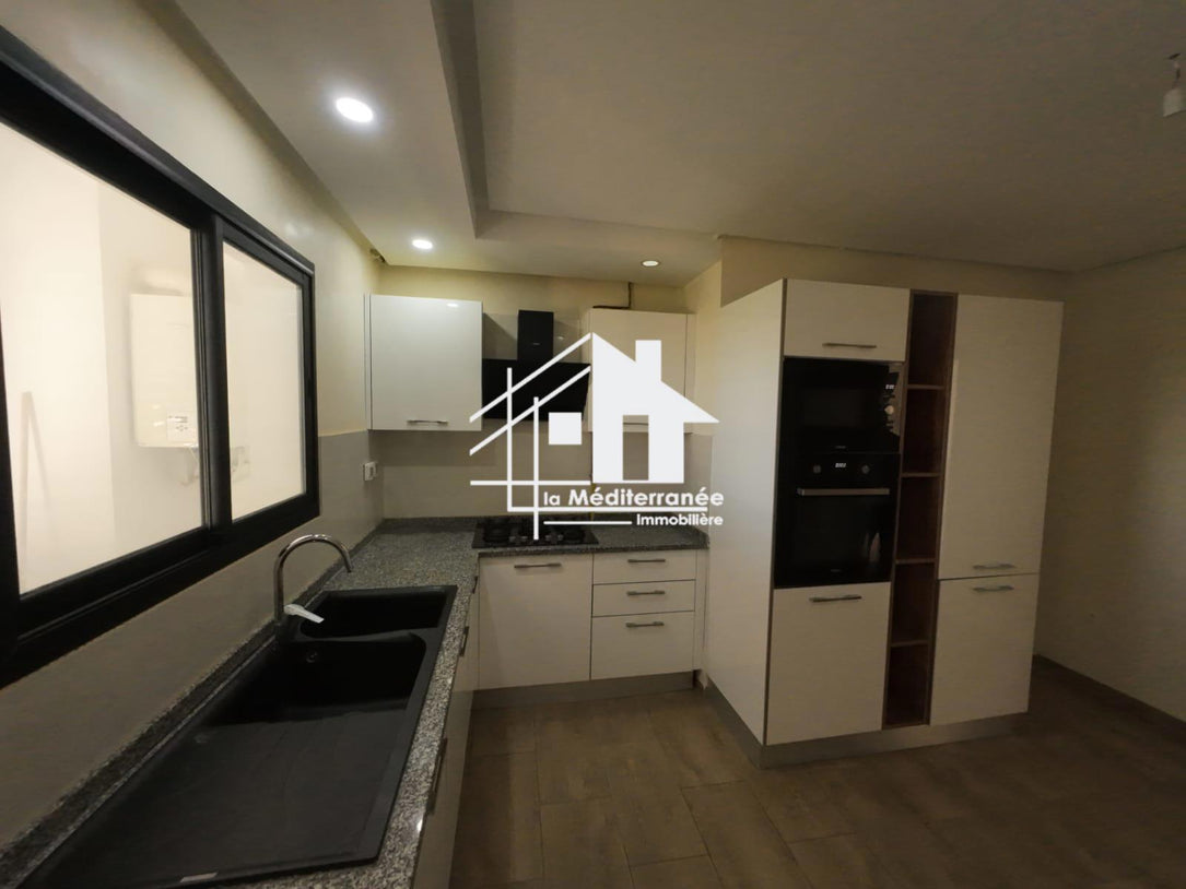 A vendre appartement S+3 HST à Manouba