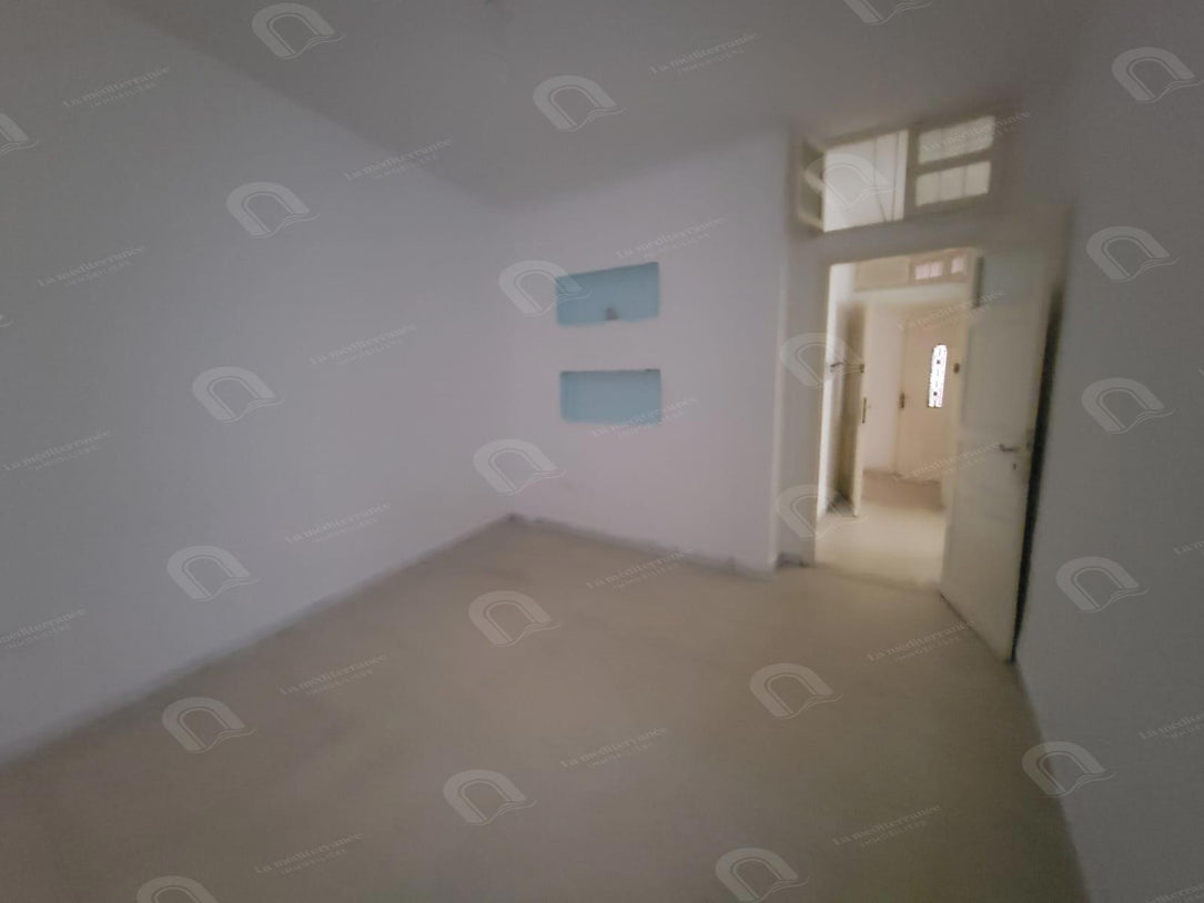 A louer appartement S+2 au beb ljazira