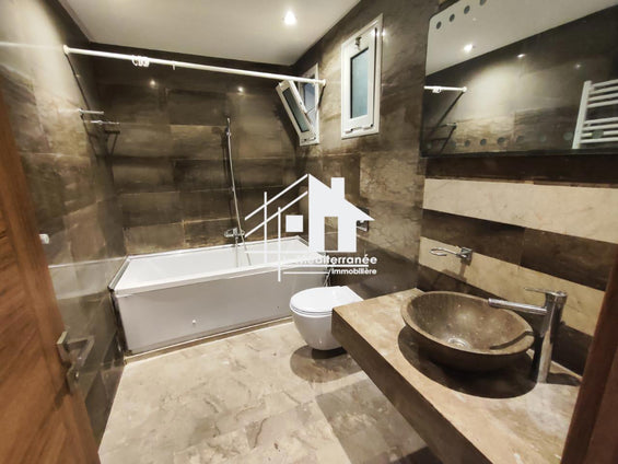 A louer un S+1 de 84 m² à la soukra closerie