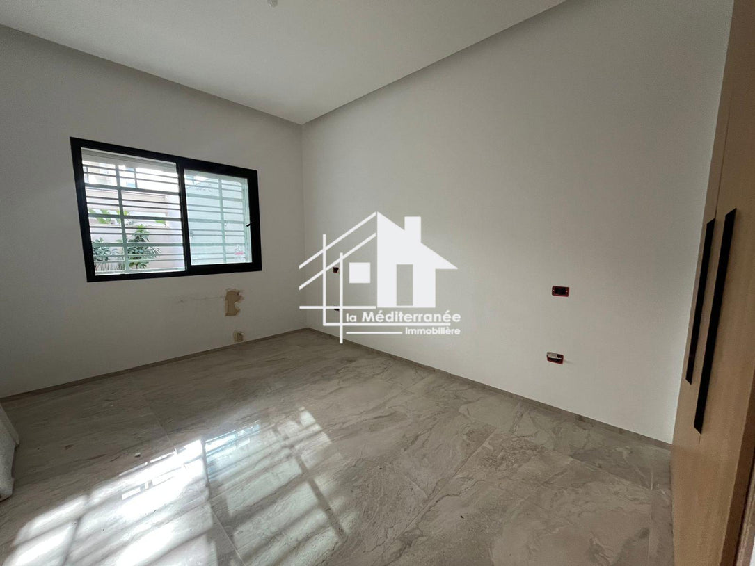 A vendre s+2 à jardin de Carthage avec piscine