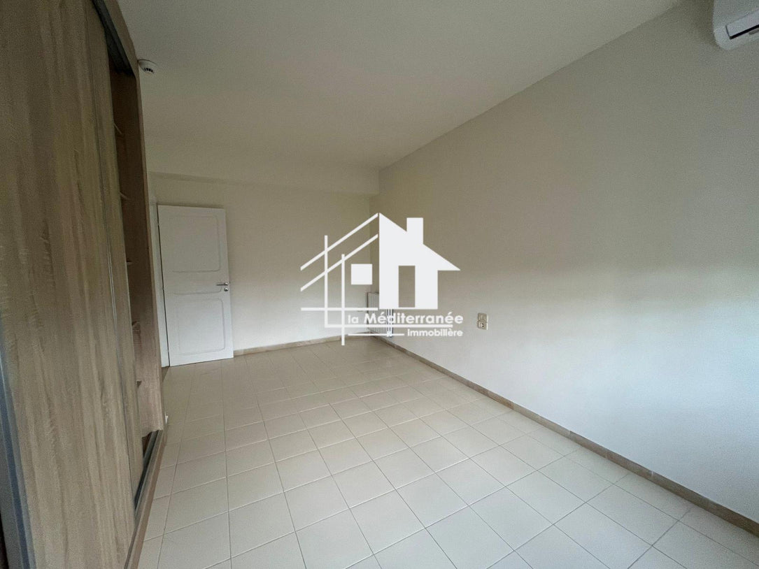 A louer duplex s+3 à la Marsa