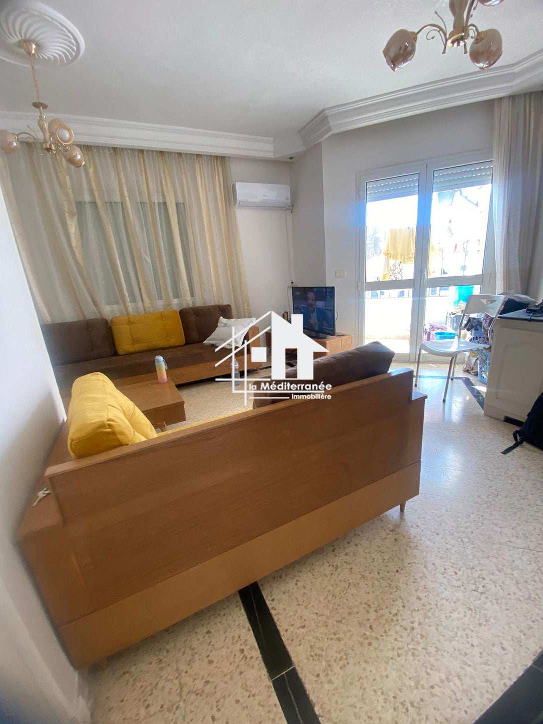 a vendre appartement S+2  à El Agba Cité EL Waha