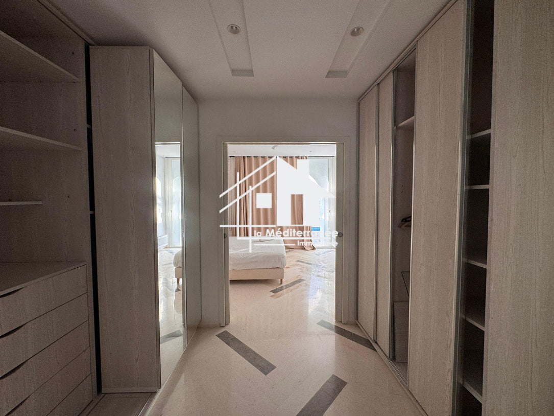 Un duplex S+3 à Gammarth