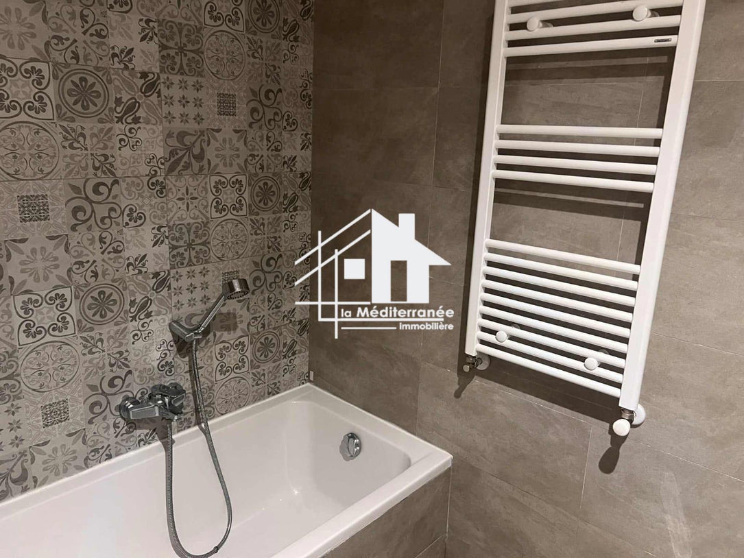 A louer un S+2 à chotrana 1