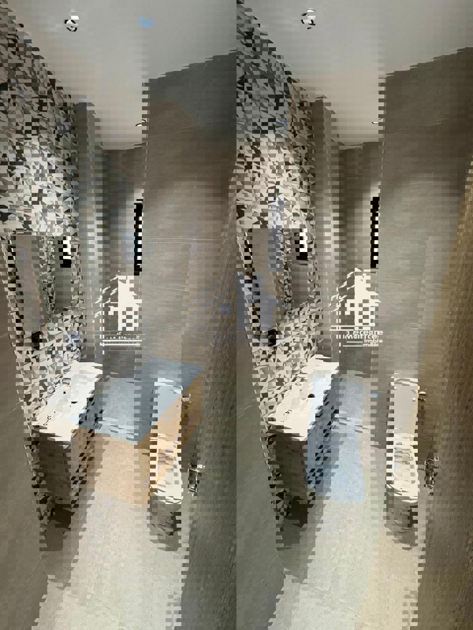 A louer s+2 à ennkhilet