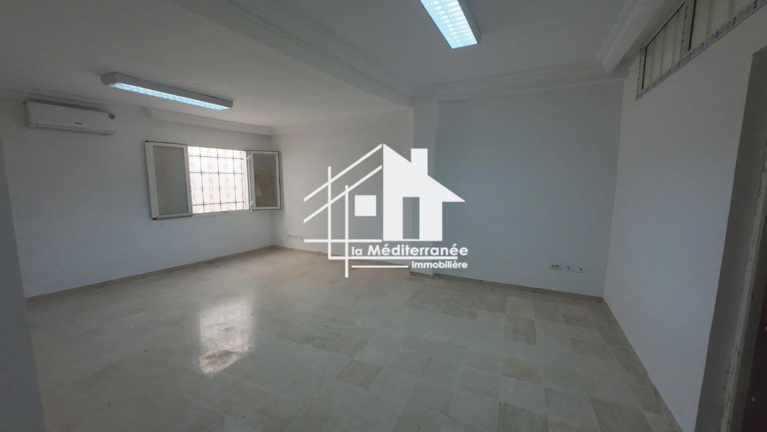 A louer un bureau H+2 RDC au Bardo