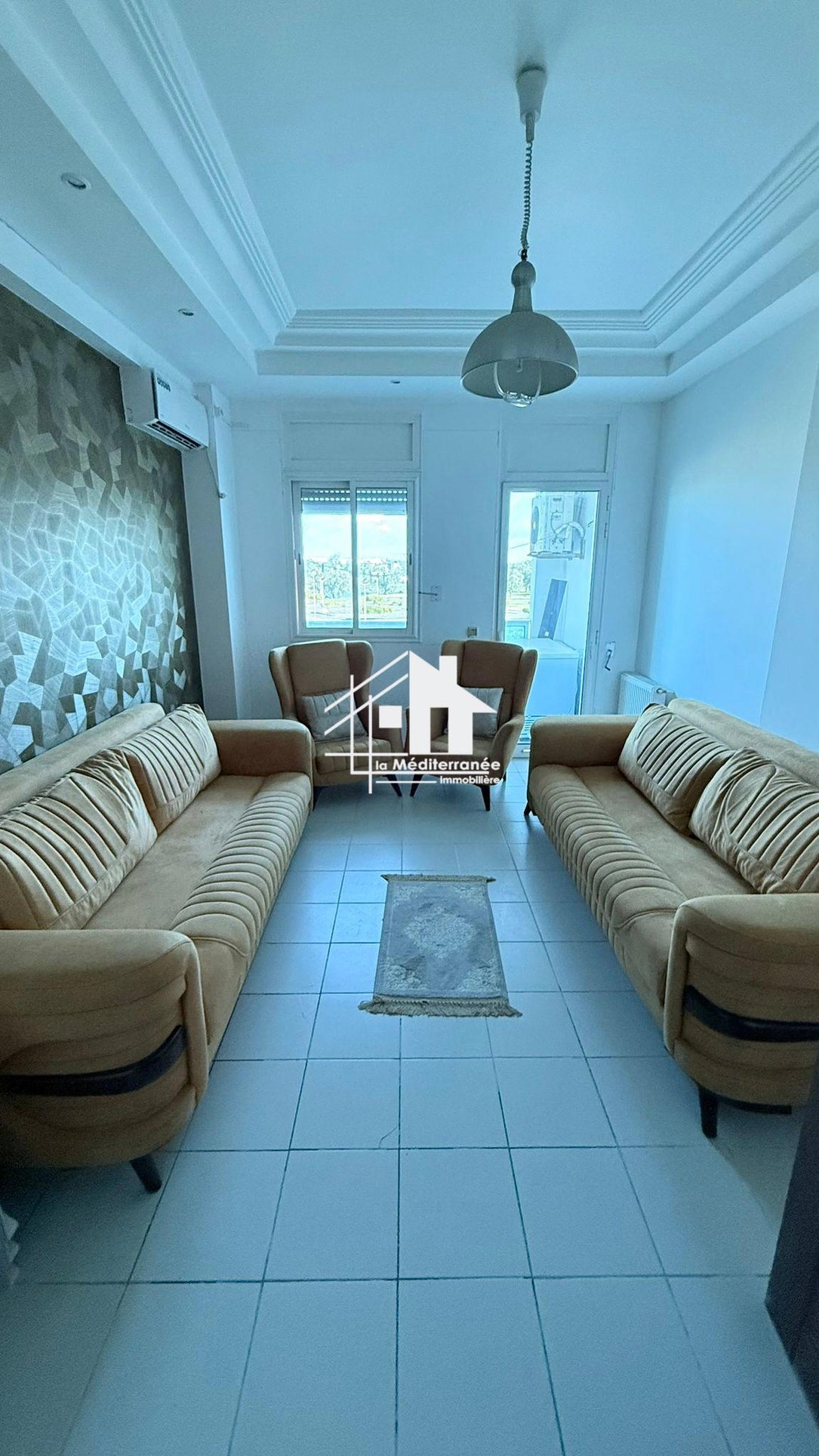 Un appartement S+3 meublé au Lac 2