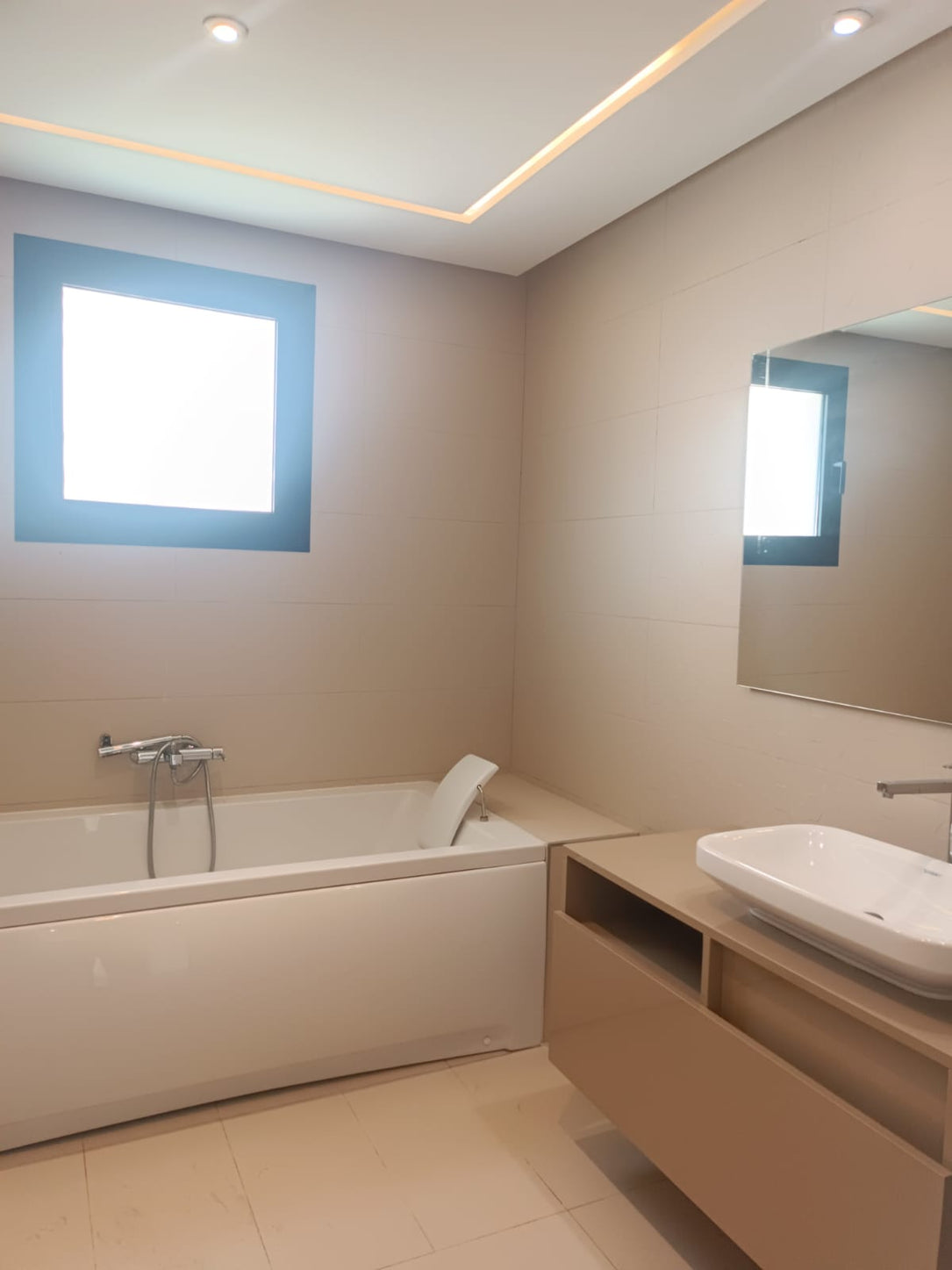 A louer un luxueuse villa àchotrana 1
