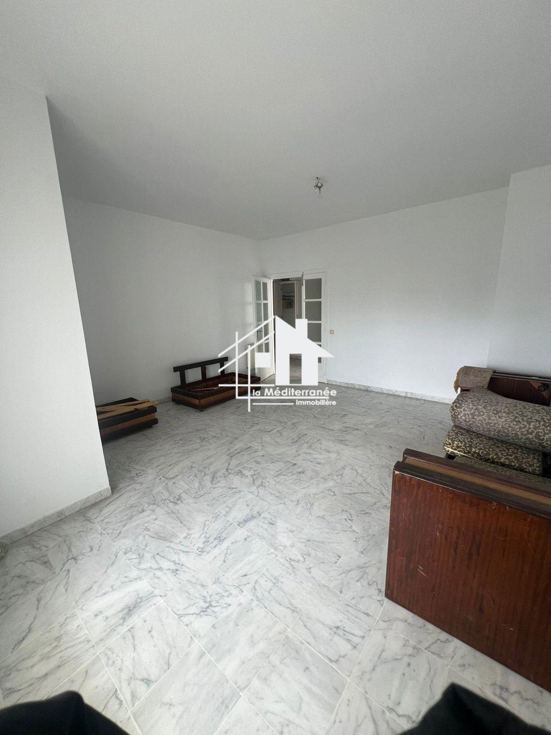 A louer S2 à résidence Eyles