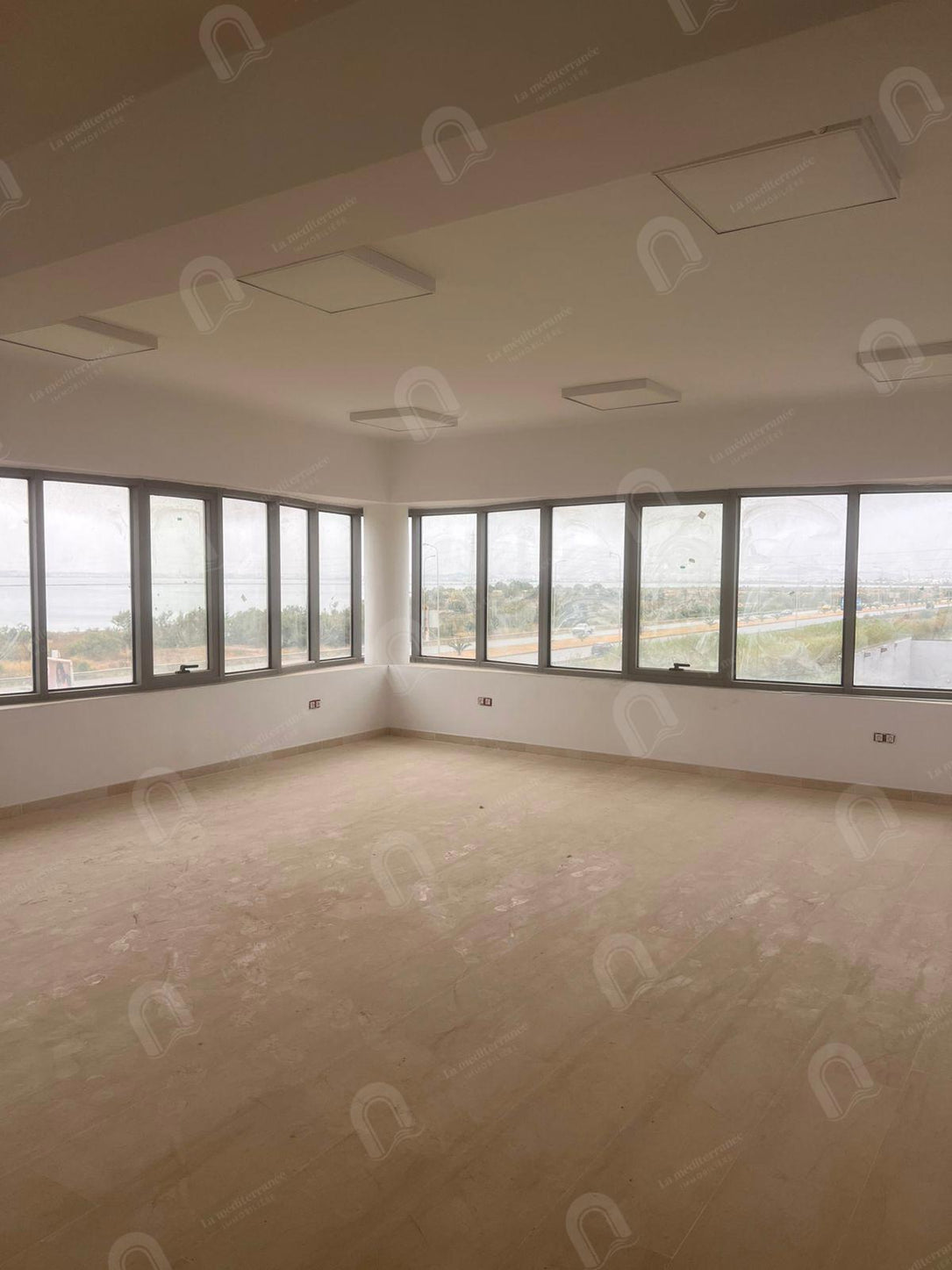 immeuble à louer au lac 3