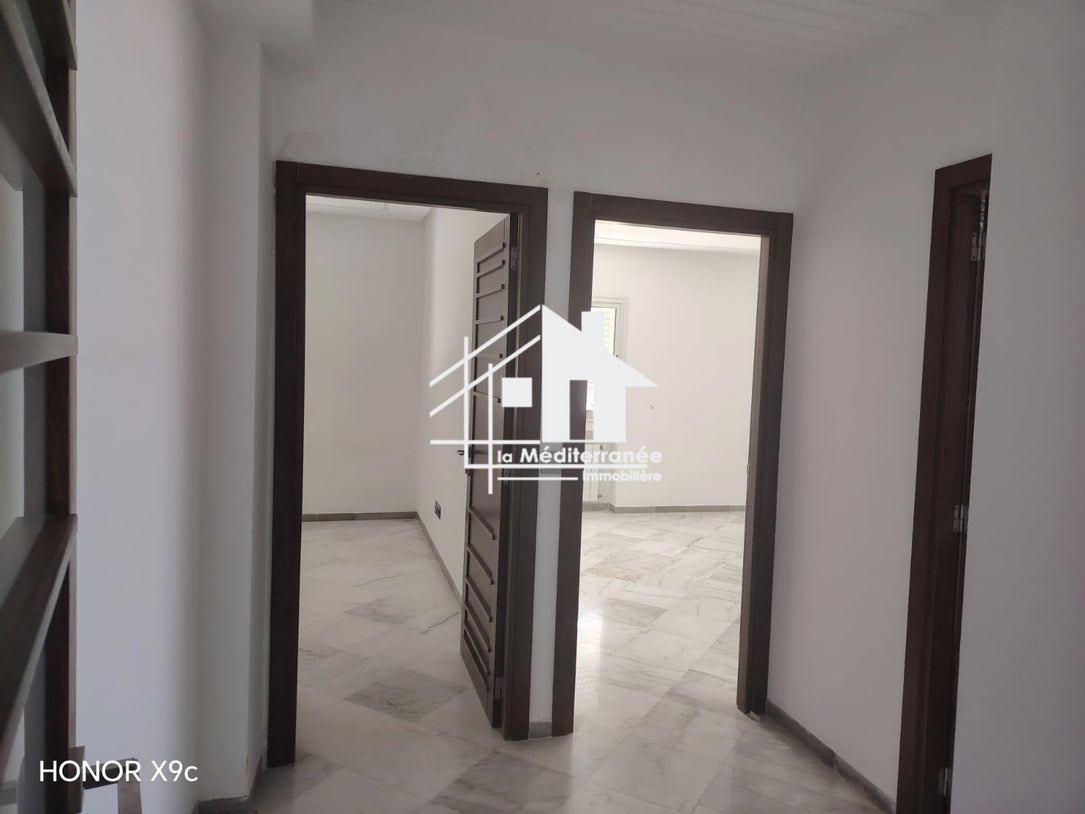 a vendre s+2 a jardin d'el menzah 2