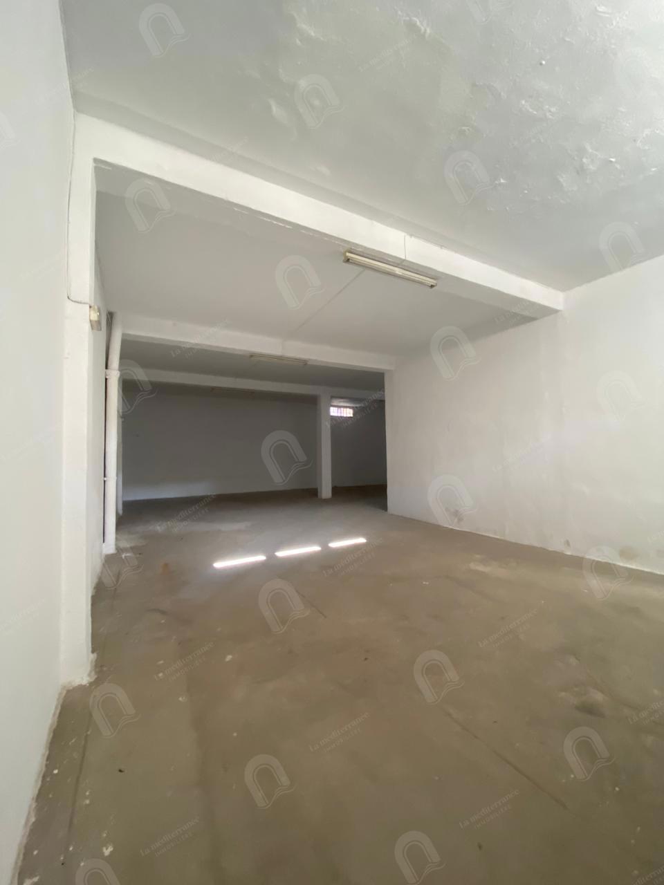 A vendre mur et fond de commerce au centre ville Tunis