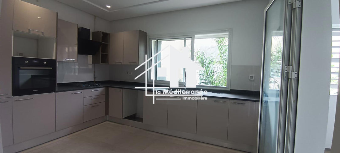 A vendre un S+3 de 175m2 direct promoteur