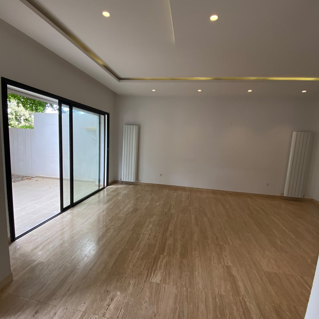Duplex avec piscine s+3 chotrana 1 3000 DT