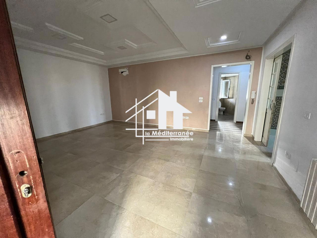 A louer étage de villa S+2 à manouba Cité les orange