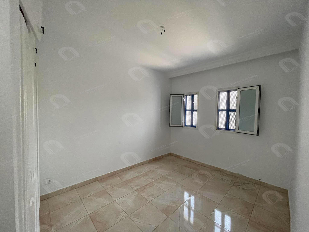 Appartement s+2  à Ezzahra (1 ére étage )