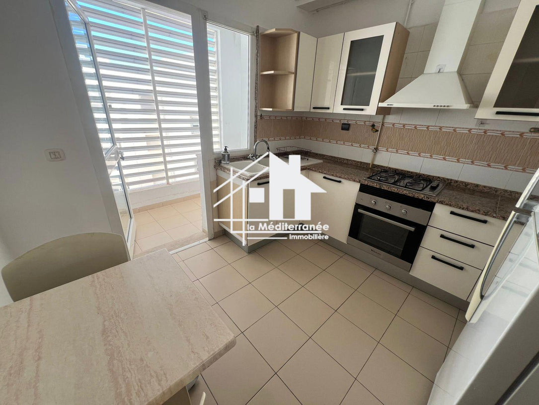 Appartement S+2 derrière carrefour  Marsa