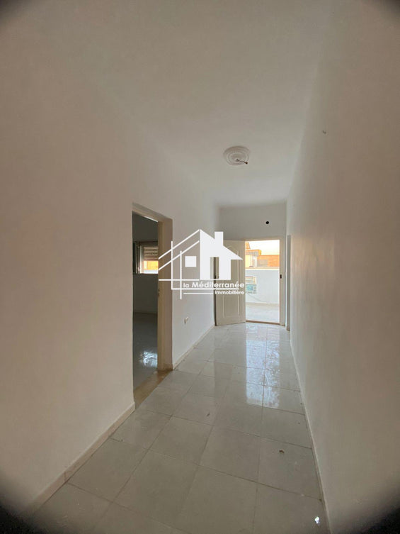A louer un étage de villa S+3 au bardo cité Saada