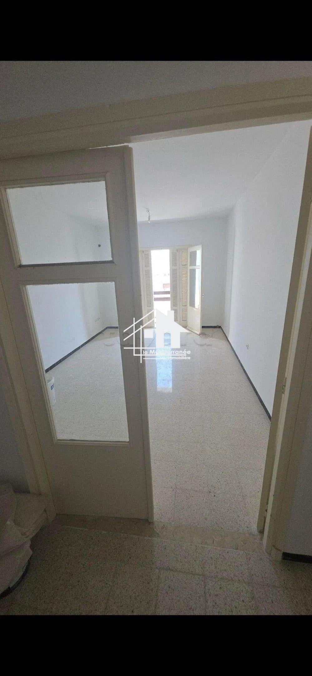 A louer appartement S+2 à manar 2