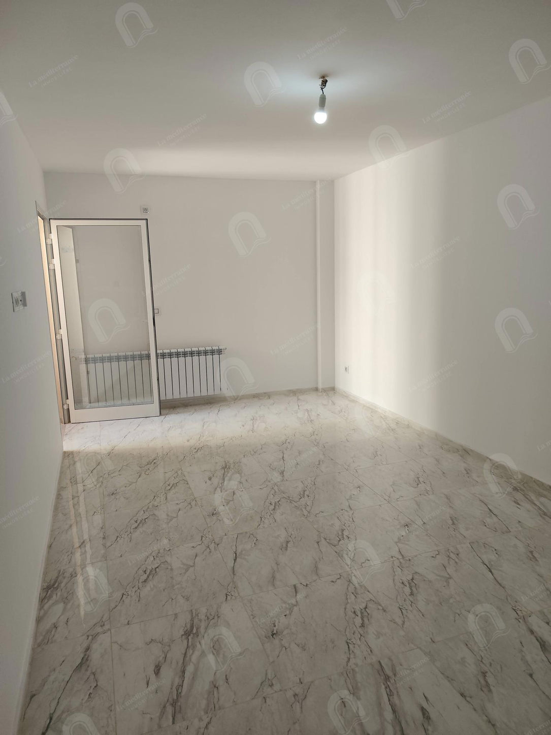 A louer appartement S+2 hst jamais habité à cité Ettahrir