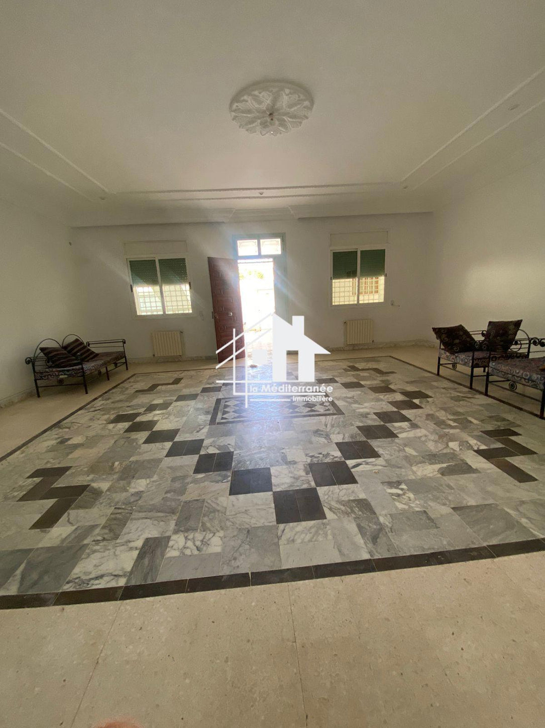 A louer étage de villa S+2 au bardo