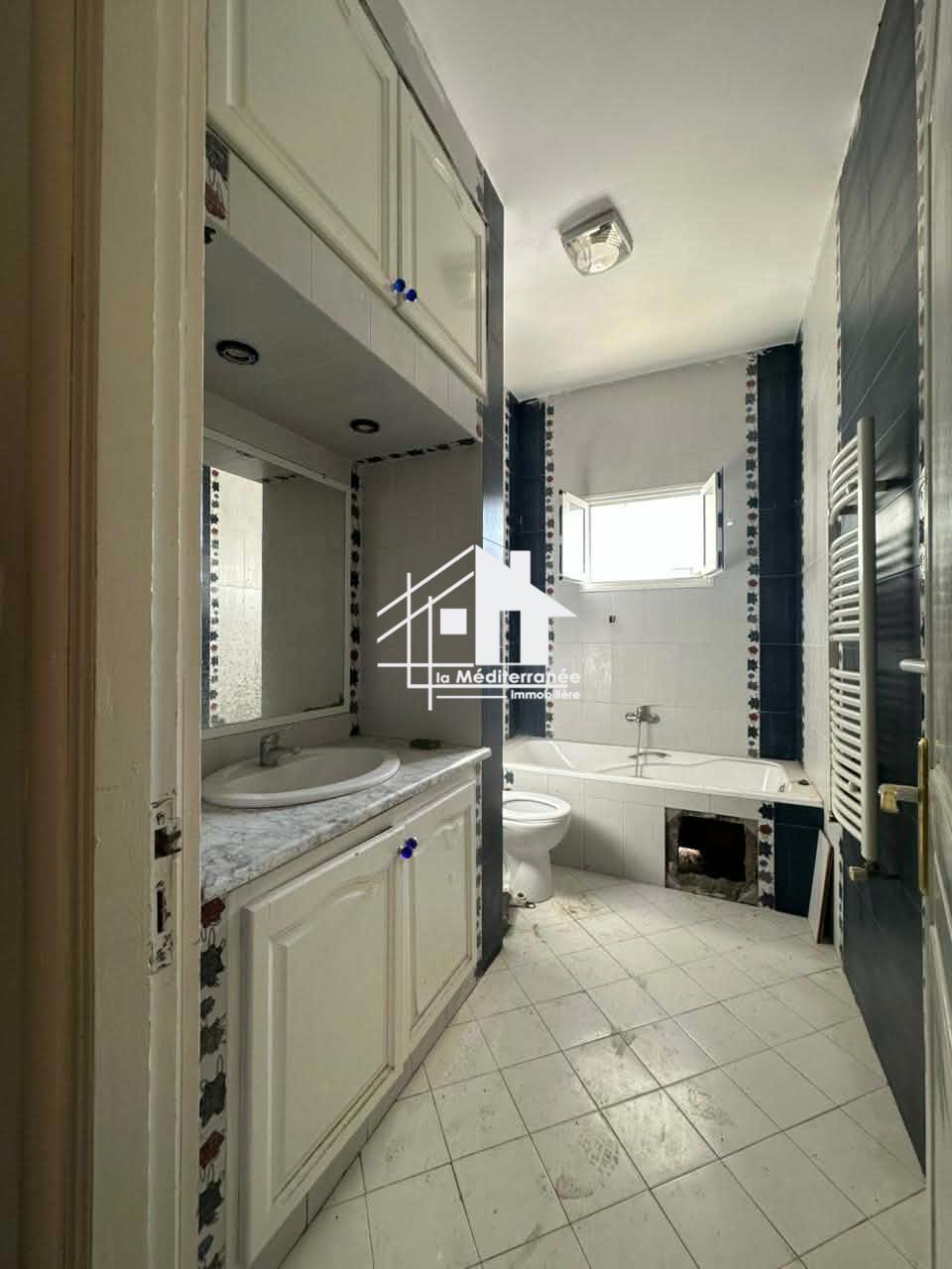 Etage de villa à Mégrine Jawhra