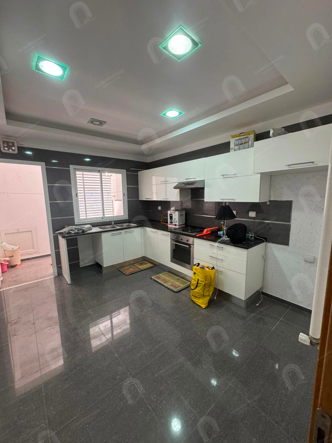À louer Spacieux appartement S+3 à la soukra