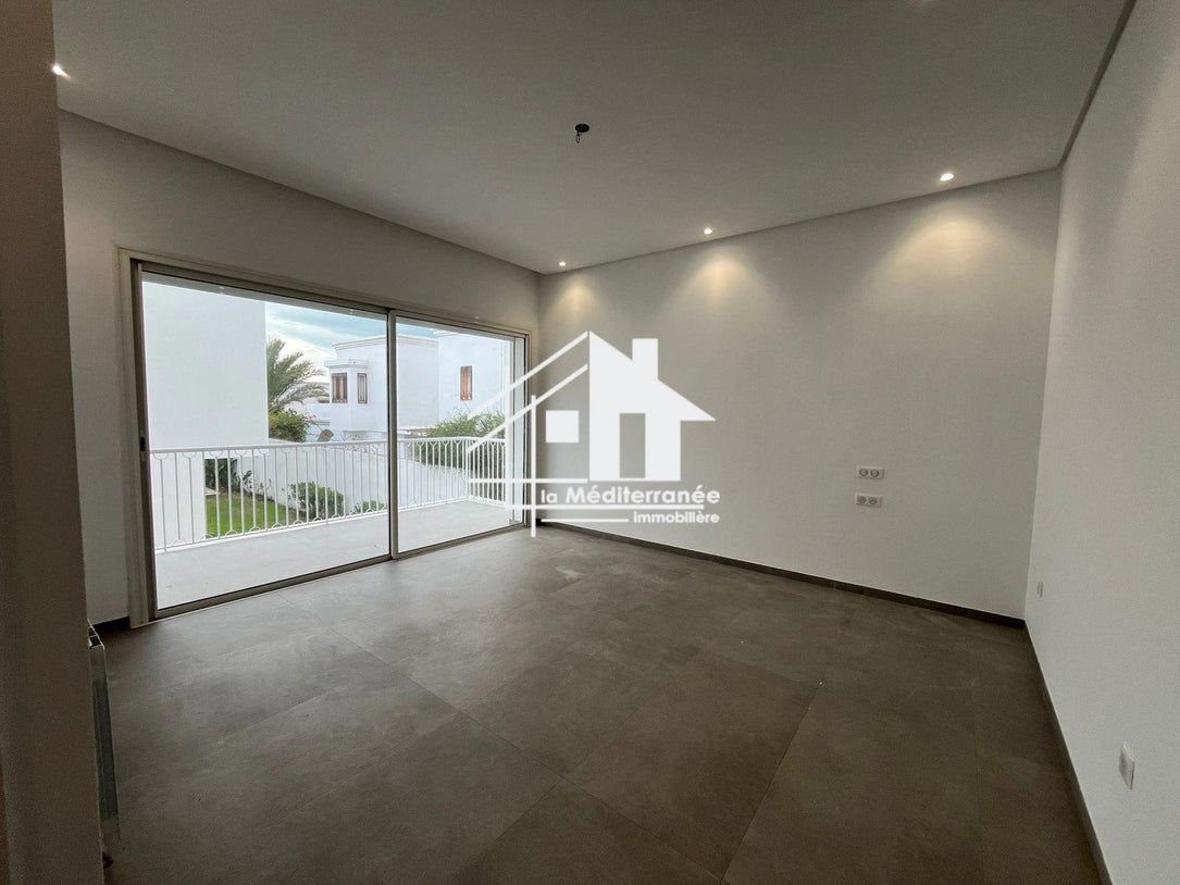 A louer une villa s+4 à Gammarth