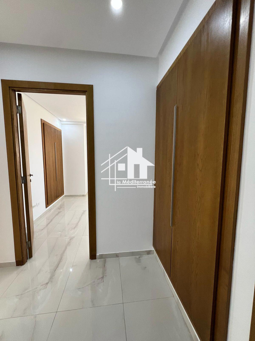a louer appartement s+2 hst à manouba