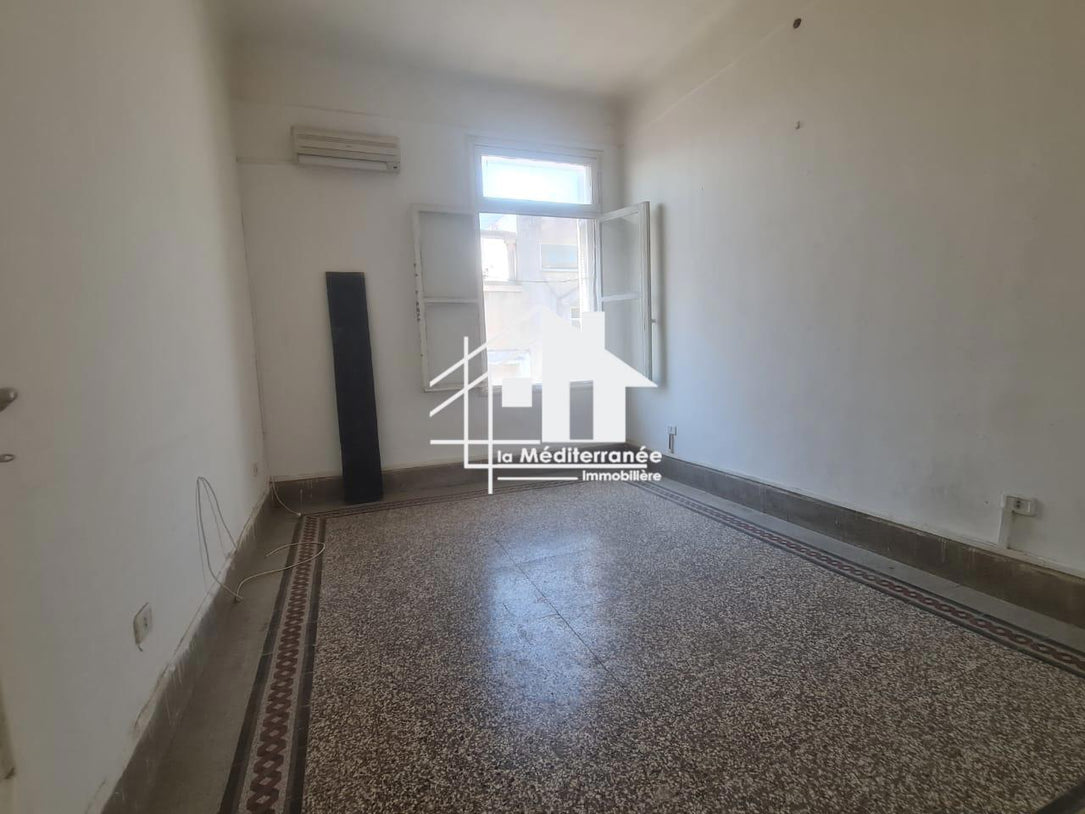 A louer appartement s+1 a Lafayette