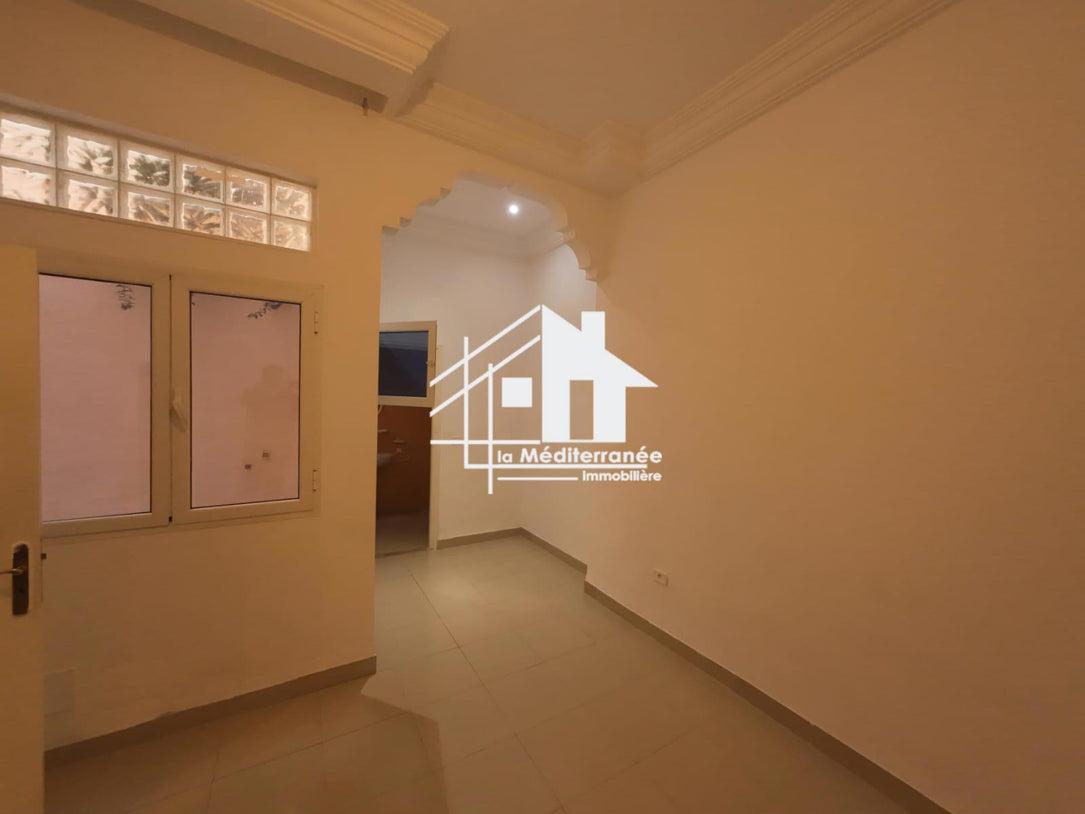 A louer étage de villa RDC s+3 a Bardo